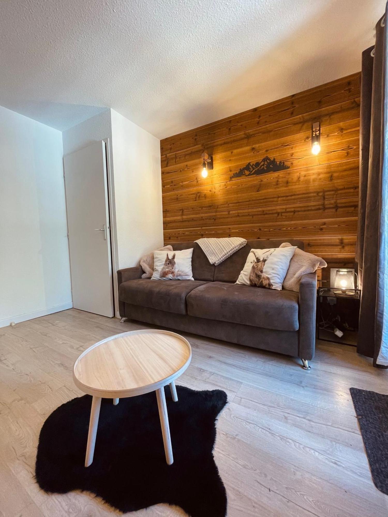 קאוטרט "La Cle Doree" Appartement Balcon Ensoleille Vue Montagne Wifi מראה חיצוני תמונה